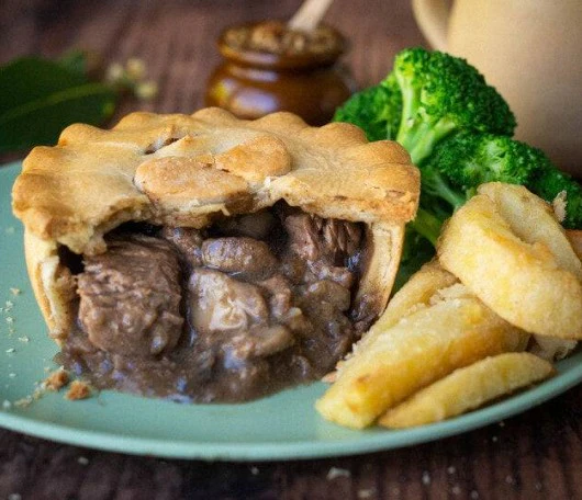 Mud Premium Steak & Kidney Pie 270gm (Retail) TO ORDER ONLY