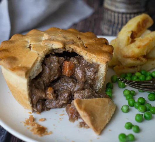 Mud Premium Steak & Stilton Pie 270gm (Retail) TO ORDER ONLY