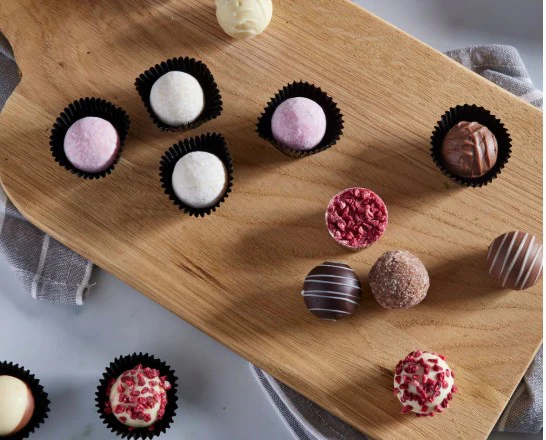 Whitakers Salted Caramel Dusted Truffles 1kg - Image 2